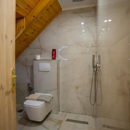 Pensjonat Prelatheth Theth